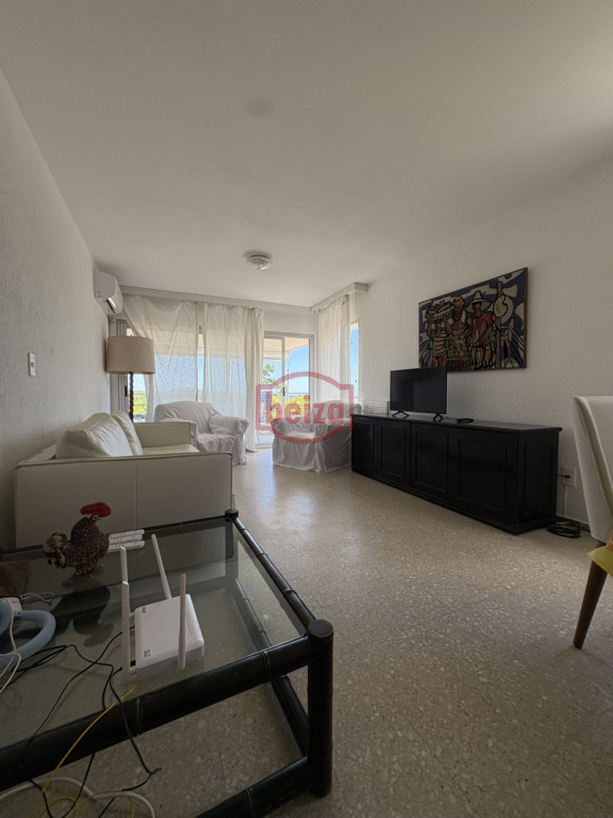 Apartamento ID.166666/un-dormitorio-frente-al-mar - Hermoso apartamento  primera fila mansa