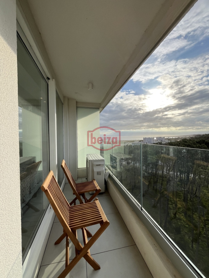 Apartamento ID.166025/Hermoso-apartamento - VENTA POSEIDON con hermosa vista - 2 dormitorios
