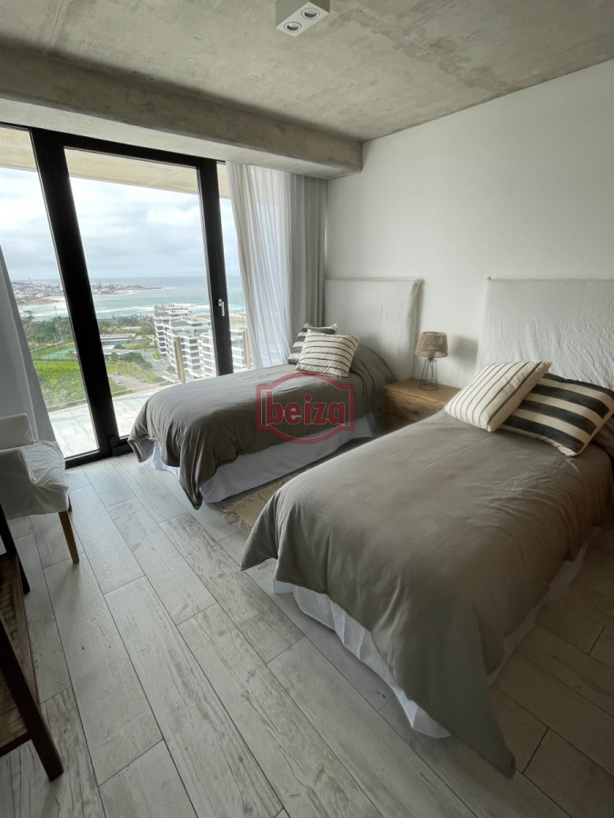 Apartamento ID.165043/venta-apartamento-3-dormitorios-con-imponente-terraza. - Apartamento en Punta del Este, Brava