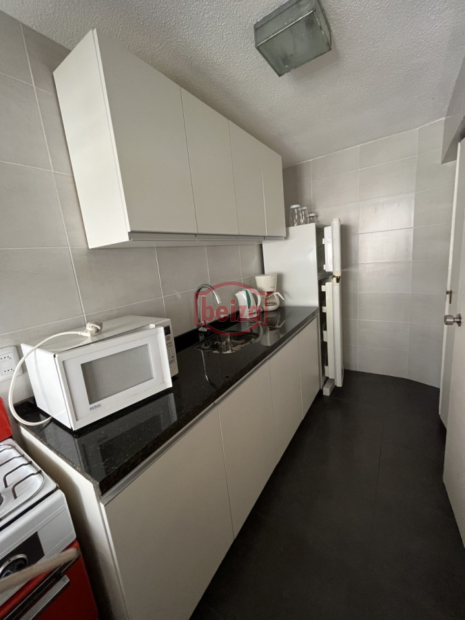 Apartamento ID.20228/Apartamento-3-dormitorios-en-alquiler-La-Barra - Playa Mansa - Buena vista al  mar