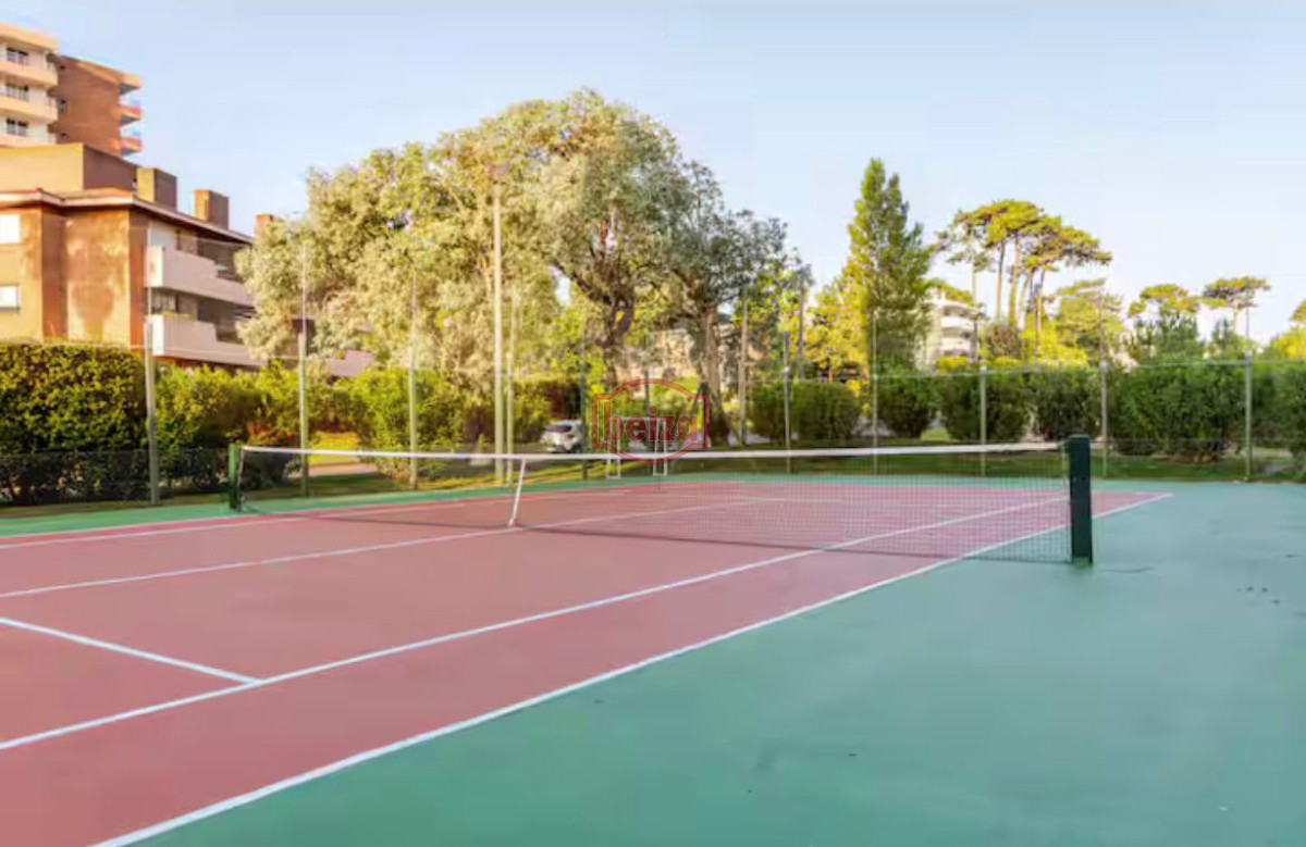 Apartamento ID.167004/PENINSULA-TRES-DORMITORIOS - alquiler tres dormitorios frente al mar