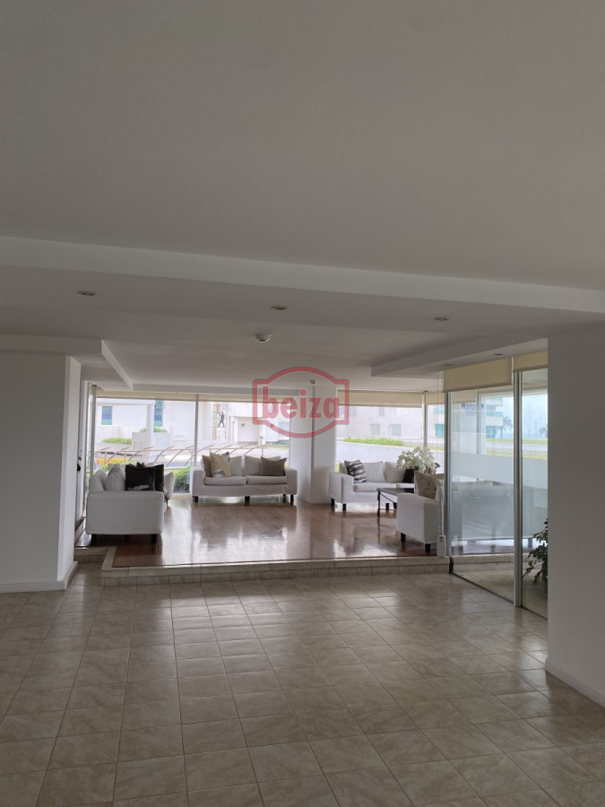 Apartamento ID.166400/Espectacular-apartamento-en-el-corazón-de-punta-del-este - Excelente departamento 