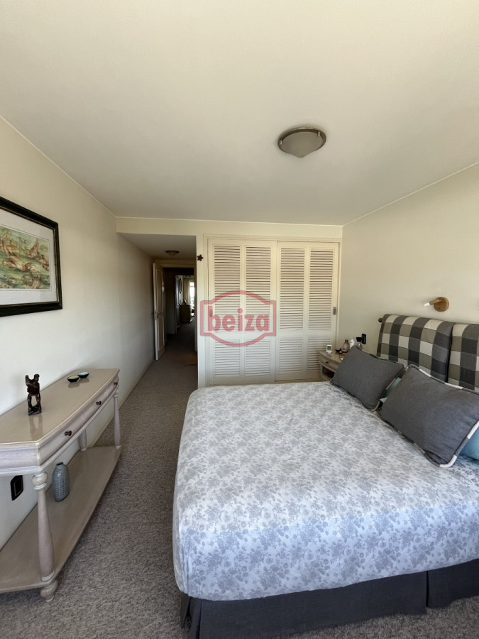 Apartamento ID.162946 - Venta 3 Dormitorios Primera fila Mansa