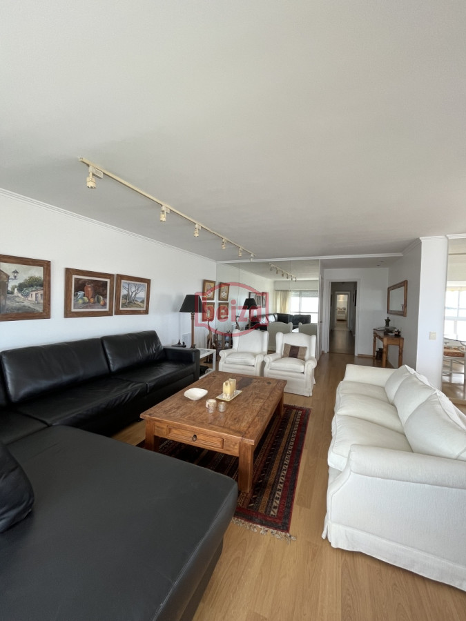 Apartamento ID.165989 - Primera línea de la Mansa. Gran apartamento. 3 Dormitorios y dependencia.