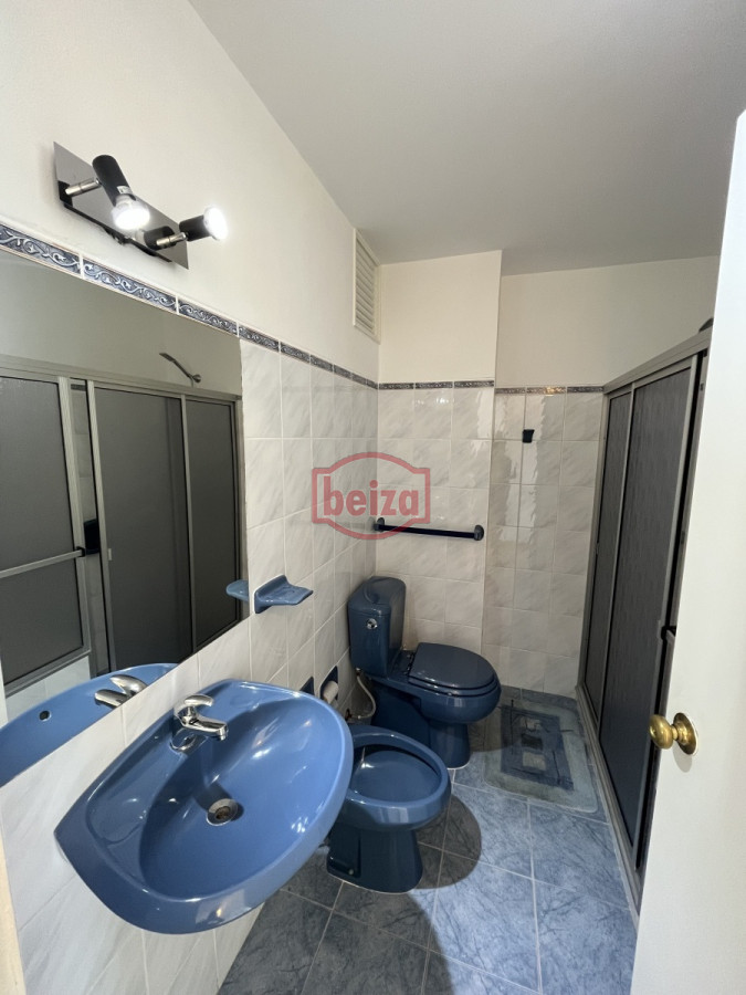 Apartamento ID.10446/Apartamento-de-3-dormitorios-en-el-Puerto - A metros del puerto muy próximo a plaza de los artesanos