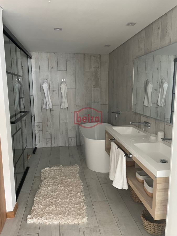 Apartamento ID.165042/Mansa-pent-house - Apartamento en Punta del Este, Brava
