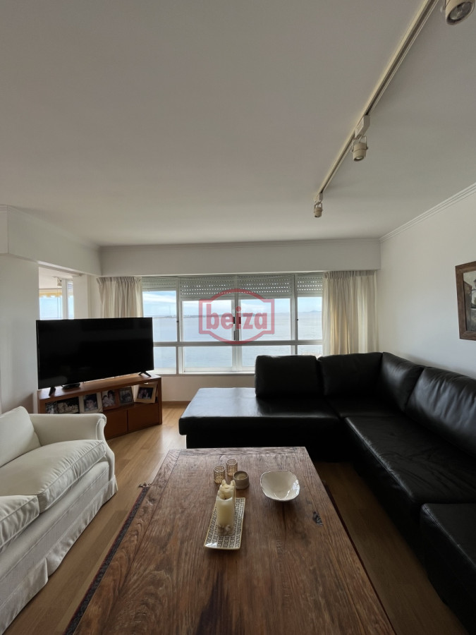 Apartamento ID.165989 - Primera línea de la Mansa. Gran apartamento. 3 Dormitorios y dependencia.