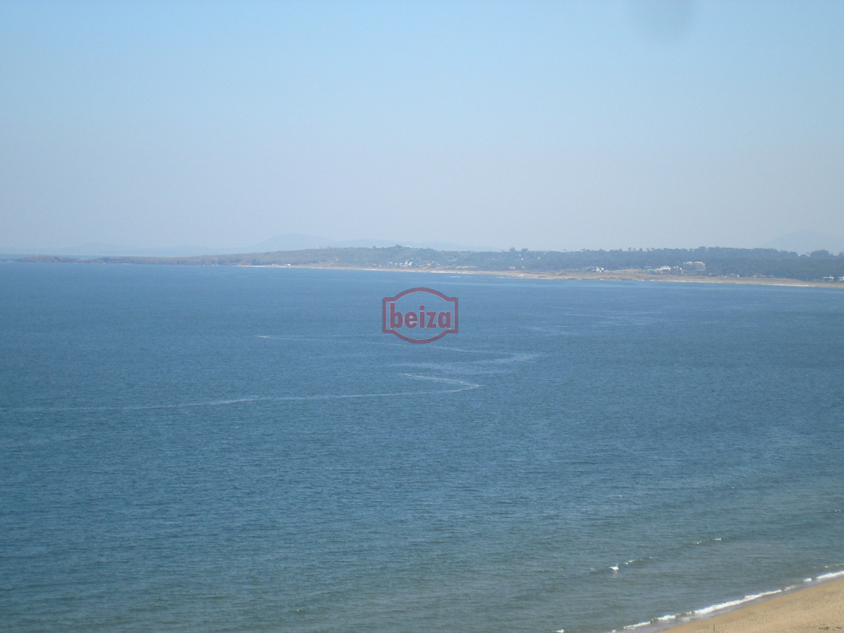 Apartamento ID.160789/Apartamento-en-Brava,-2-dormitorios-* - Mansa, 3 Suite