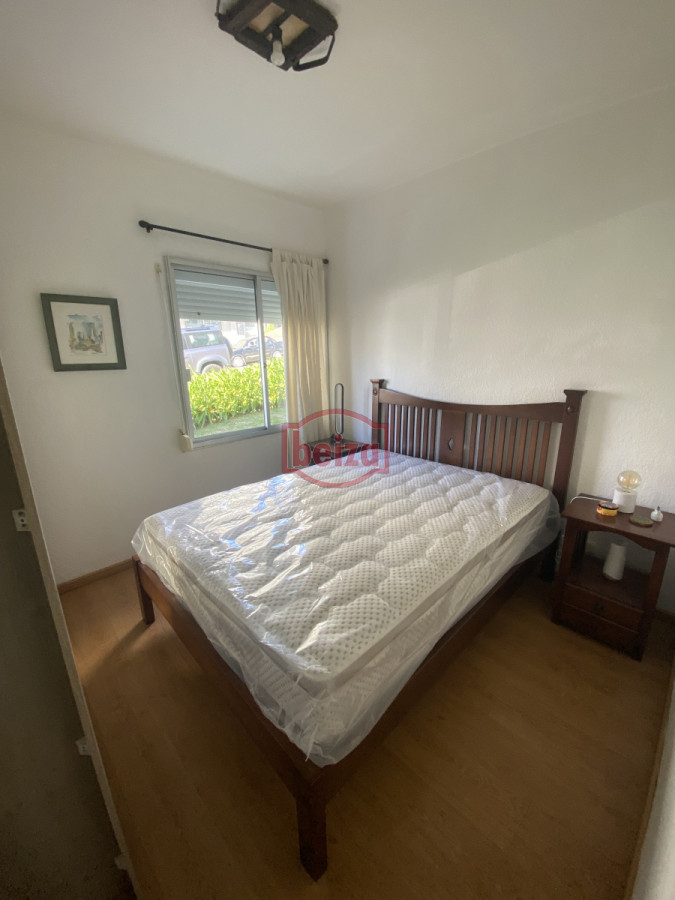 Apartamento ID.166573/APTO-2-DORMS-.-PRÓXIMO-AL-PUERTO-!!!- - Apartamento en Península de 1 Dormitorio