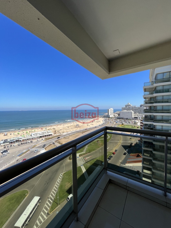 Apartamento ID.163707/Un-dormitorio--Céntrico-pero-a-100-metros-de-la-playa - IMPERIALE DIVINO DE 3 DORMITORIOS