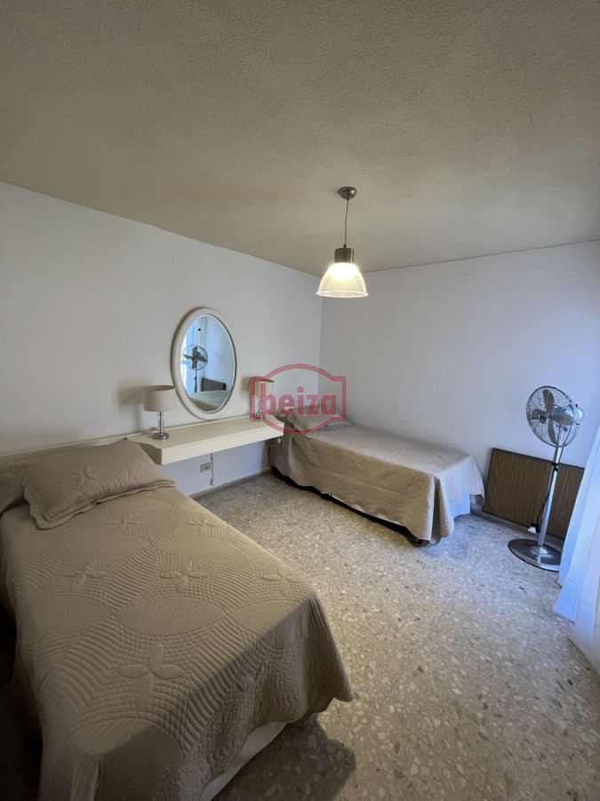 Apartamento ID.20228/Apartamento-3-dormitorios-en-alquiler-La-Barra - Playa Mansa - Buena vista al  mar