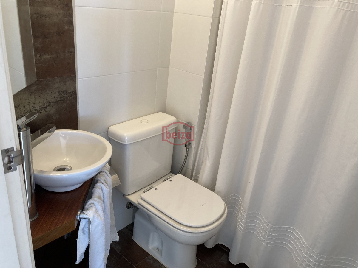 Apartamento ID.20311/Venta-dos-dormitorios-en-mansa - 2 dormit frente al mar