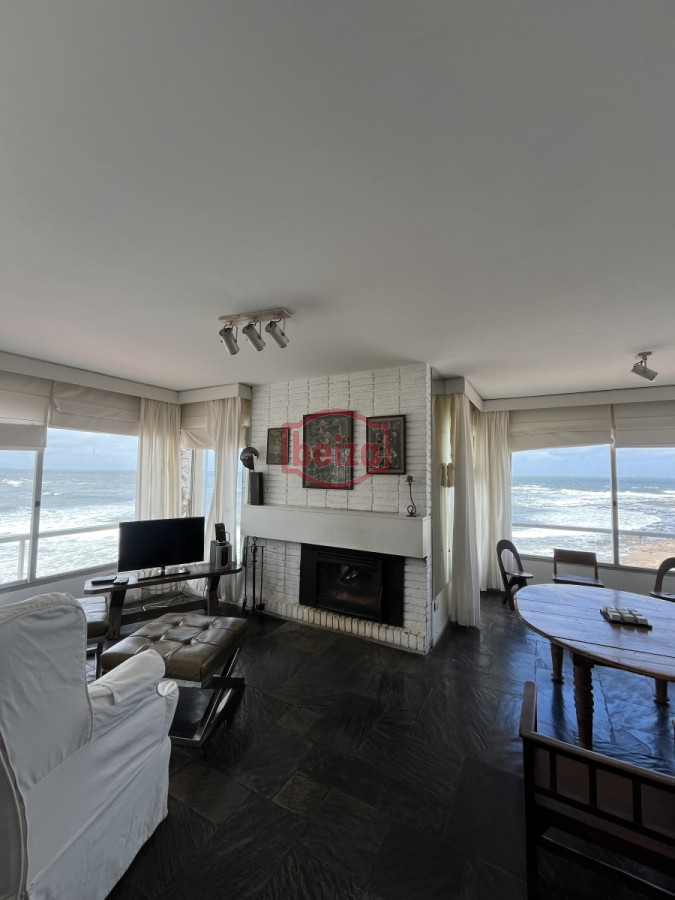 Apartamento ID.166043/Playa-Brava - Alquiler 3 dormitorios y dependencia