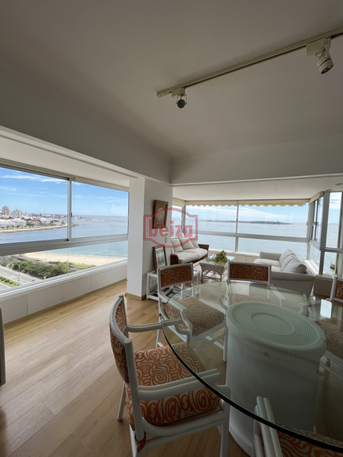 Apartamento ID.165989 - Primera línea de la Mansa. Gran apartamento. 3 Dormitorios y dependencia.