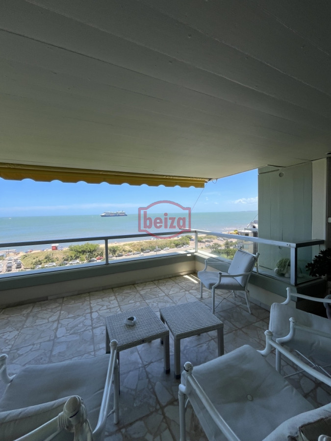 Apartamento ID.166073/En-alquiler-apartamento-de-3-dormitorios-con-amenities-y-vista-a-la-isla-y-los-dedos-garage-en-subsuelo-lavadero-mucama-piscina - Mansa frente al mar de 3 dormitorios y dependencia y parrillero
