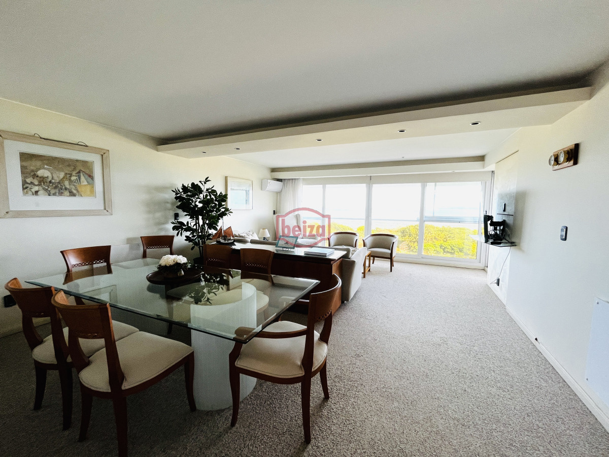 Apartamento ID.162946 - Venta 3 Dormitorios Primera fila Mansa
