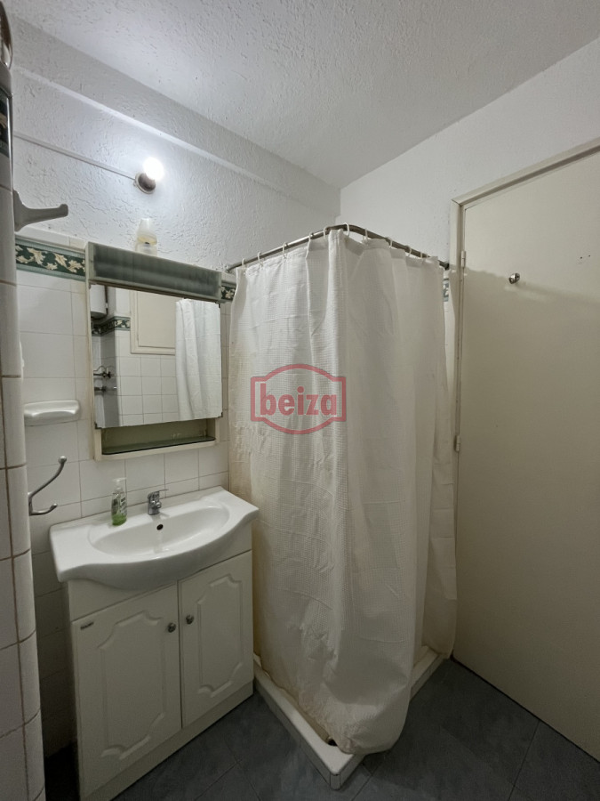 Apartamento ID.166033/Monoambiente-a-50-metros-de-la-Playa- - Alquiler un dormitorio Peninsula