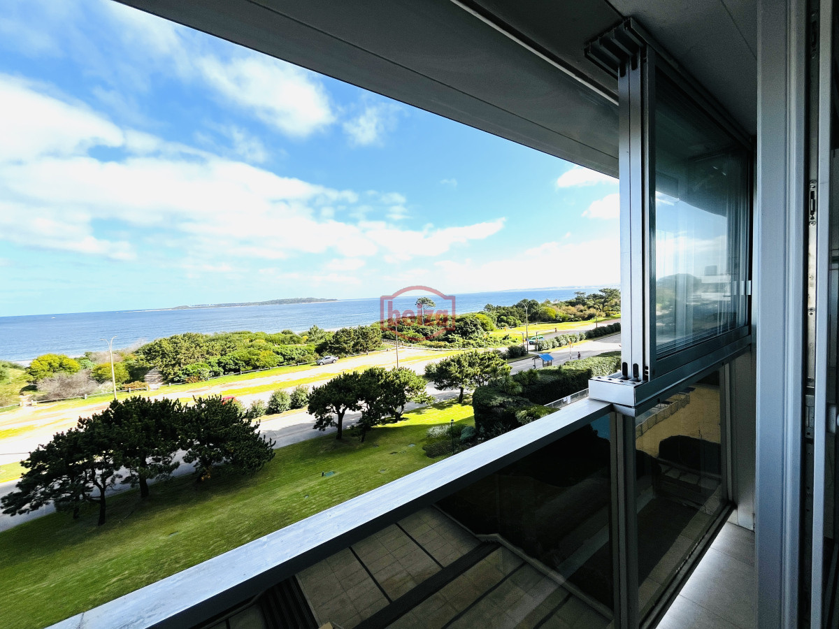Apartamento ID.162946 - Venta 3 Dormitorios Primera fila Mansa