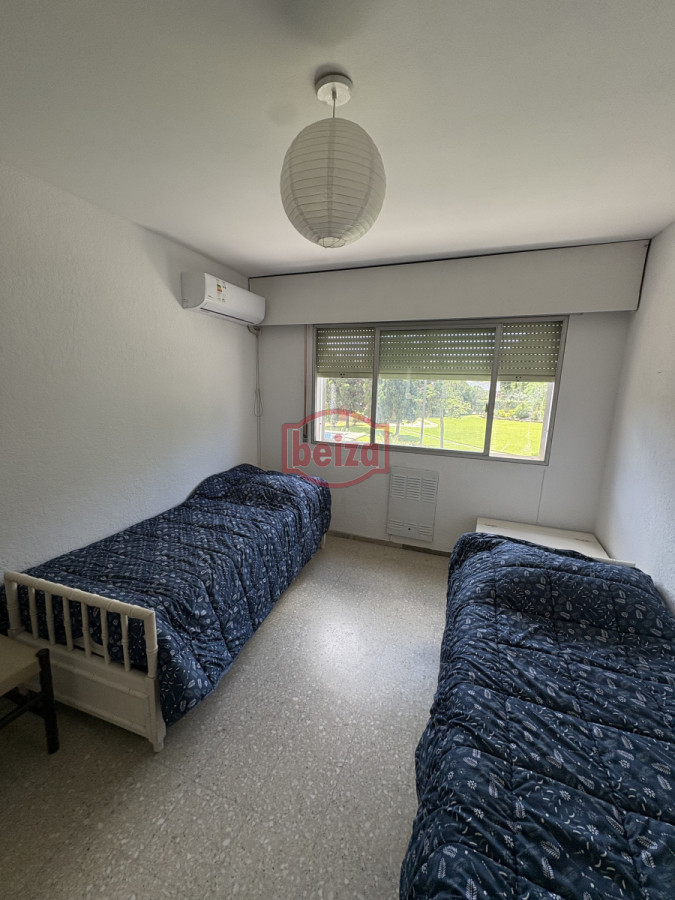 Apartamento ID.166666/un-dormitorio-frente-al-mar - Hermoso apartamento  primera fila mansa