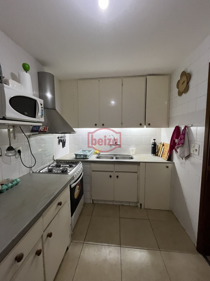 Apartamento ID.10400/Oportunidad-Cómodo-Apto-2-Dormitorios-En-Gorlero - Apartamento de 3 dormitorios en el Puerto