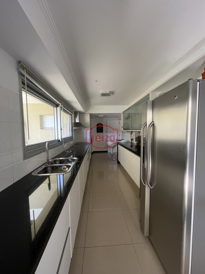Apartamento ID.161039/Apartamento-en-Peninsula,-2-dormitorios-* - Apartamento en Brava, 3 dormitorios en suite