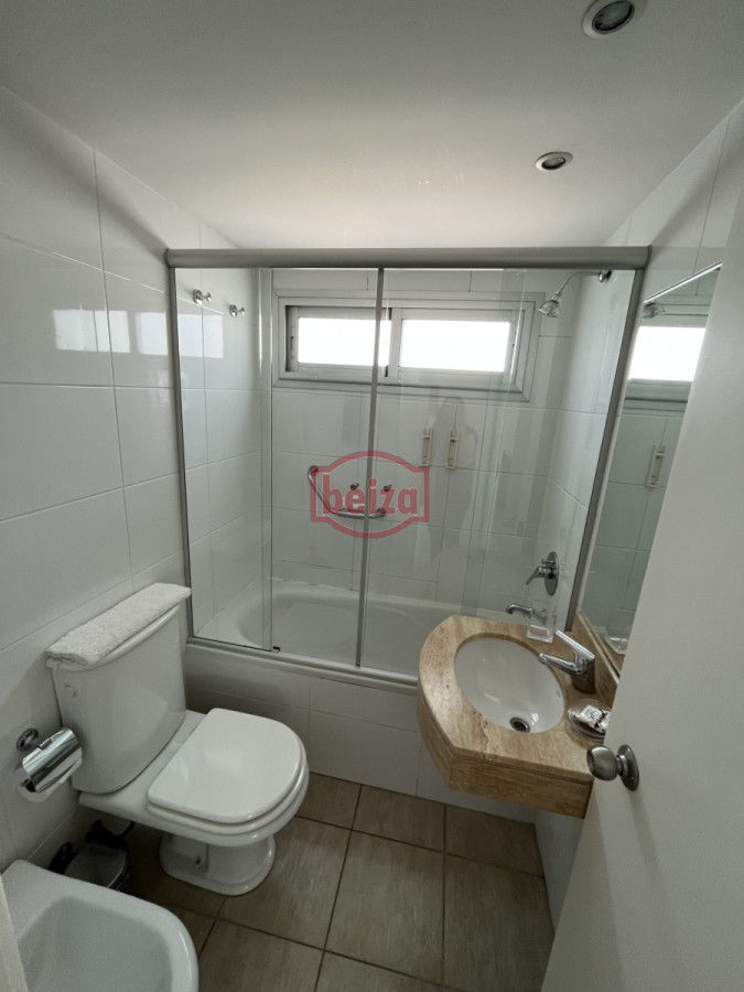 Apartamento ID.163834/Playa-Brava.-1-Dormitorio-y-medio.-Variedad-de-Amenities. - Apartamento de 1 dormitorio - Amplia Financiación 