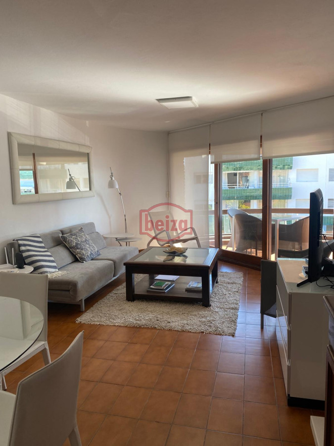 Apartamento ID.166654/Apartamento-de-3-dormitorios-y-dependencia-de-servicio-en-Punta-del-Este - Apartamento espectacular vista 