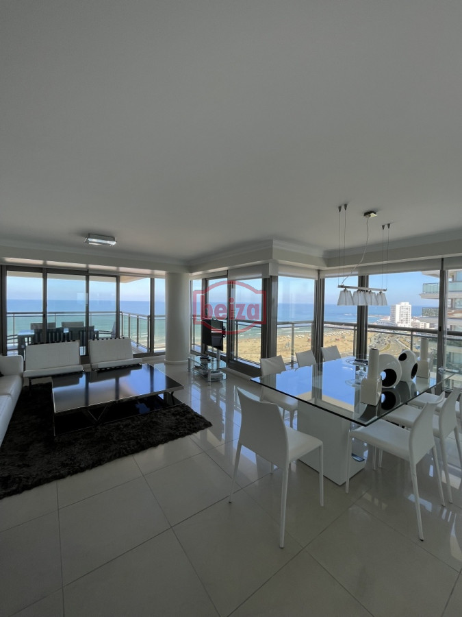 Apartamento ID.163707/Un-dormitorio--Céntrico-pero-a-100-metros-de-la-playa - IMPERIALE DIVINO DE 3 DORMITORIOS