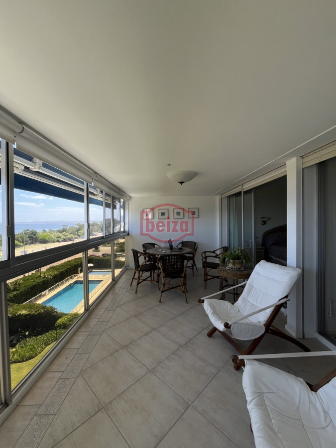 Apartamento ID.162946 - Venta 3 Dormitorios Primera fila Mansa