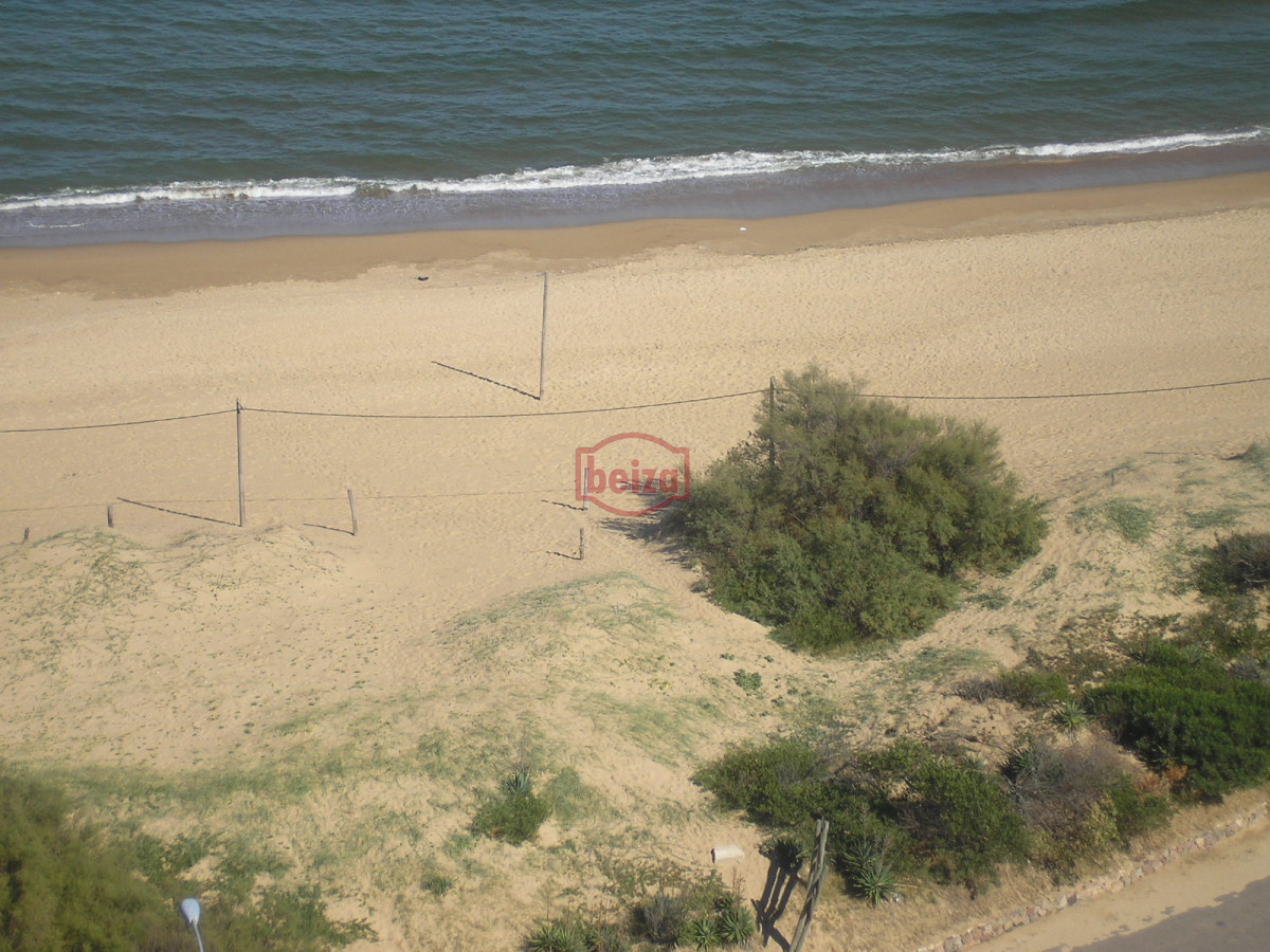Apartamento ID.160789/Apartamento-en-Brava,-2-dormitorios-* - Mansa, 3 Suite