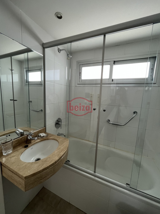 Apartamento ID.163828/Venta-dos-dormitorios-en-mansa - Apartamento de 1 dormitorio con excelente vista - Amplia Financiación 