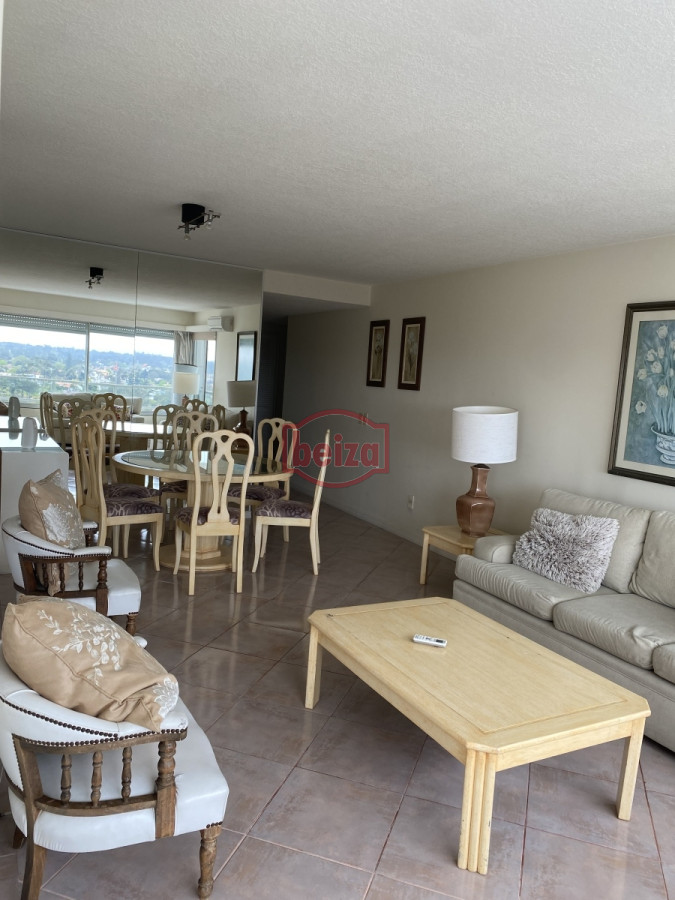 Apartamento ID.166400/Espectacular-apartamento-en-el-corazón-de-punta-del-este - Excelente departamento 