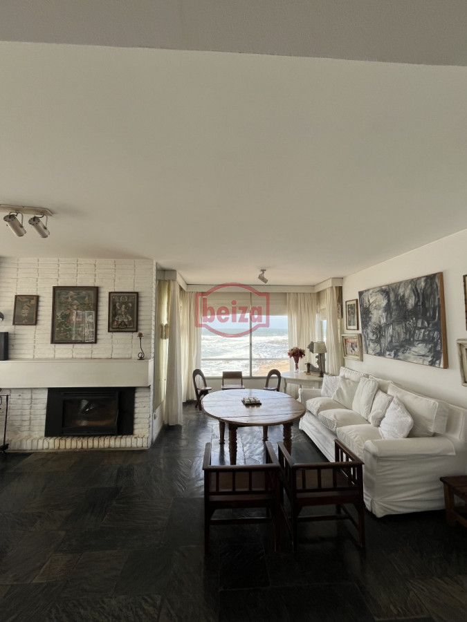 Apartamento ID.166043/Playa-Brava - Alquiler 3 dormitorios y dependencia
