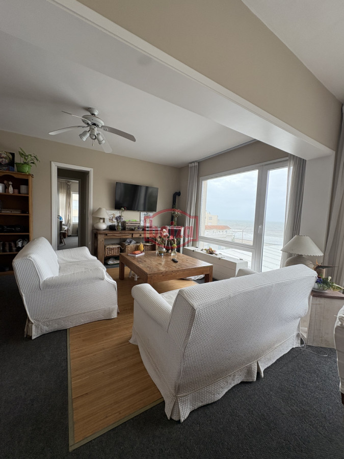 Apartamento ID.166667/Apartamento-frente-al-Mar-en-Playa-Brava - Hermoso apartamento en Punta del Este de tres dormitorios a pasos del mar 