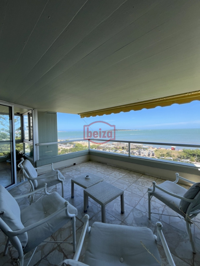 Apartamento ID.166073/En-alquiler-apartamento-de-3-dormitorios-con-amenities-y-vista-a-la-isla-y-los-dedos-garage-en-subsuelo-lavadero-mucama-piscina - Mansa frente al mar de 3 dormitorios y dependencia y parrillero