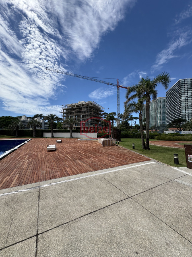 Apartamento ID.166645/apto-en-alquiler-2-dormit - Torre Aquarela 