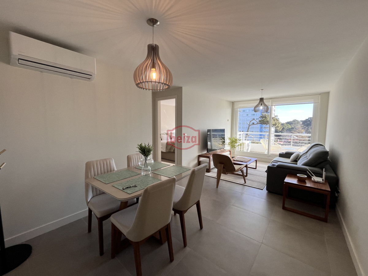 Apartamento ID.166877/Venta-de-un-dormitorio-frente-al-mar--Playa-Brava - Alquiler 1 temporada 2026  Punta del Este