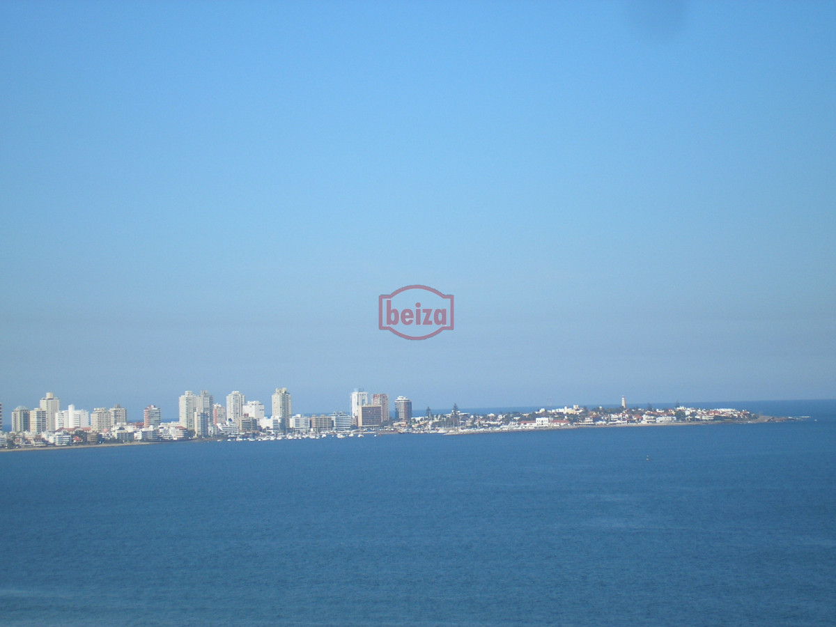 Apartamento ID.160789/Apartamento-en-Brava,-2-dormitorios-* - Mansa, 3 Suite