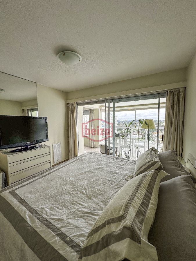 Apartamento ID.166400/Espectacular-apartamento-en-el-corazón-de-punta-del-este - Excelente departamento 
