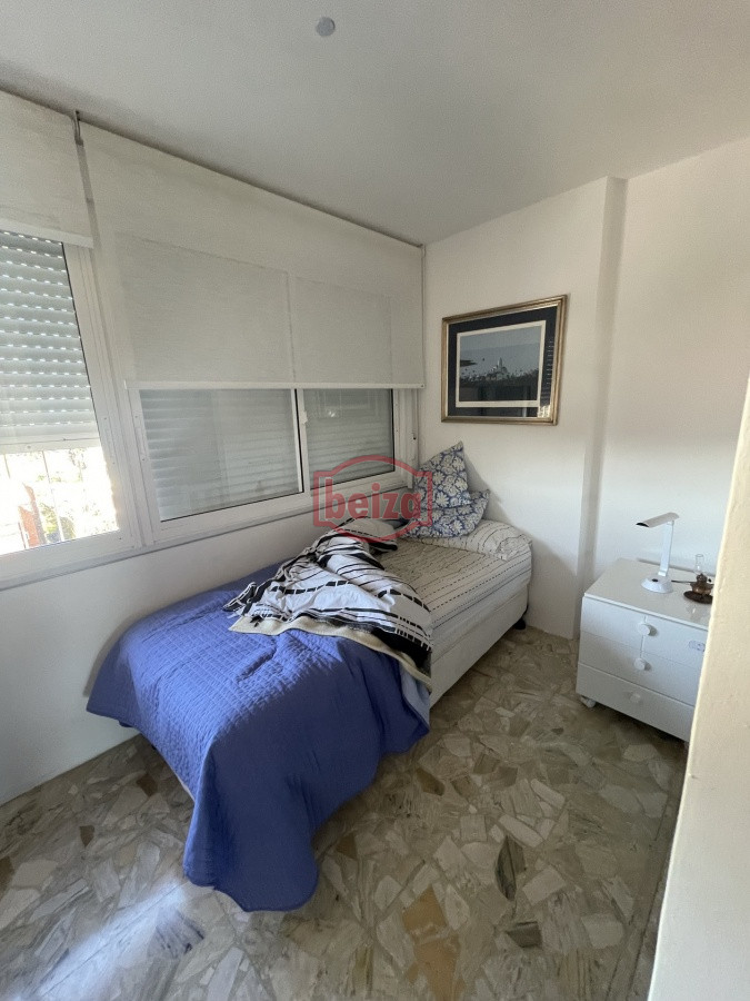 Apartamento ID.20249 - Frente al Mar en Playa Mansa – 3 Dormitorios con Vista Única