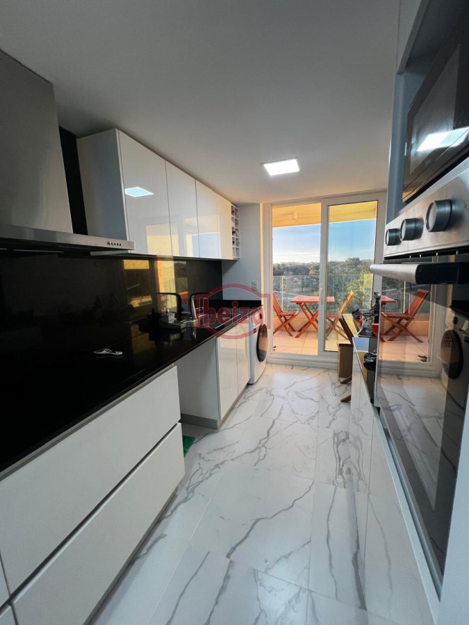 Apartamento ID.166025/Hermoso-apartamento - VENTA POSEIDON con hermosa vista - 2 dormitorios