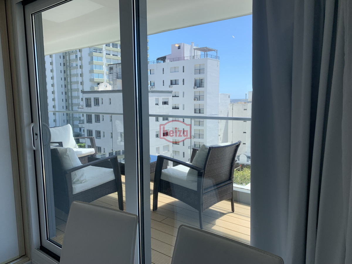 Apartamento ID.166885 - Venta apartamento 3 dormitorios mas servicio playa mansa