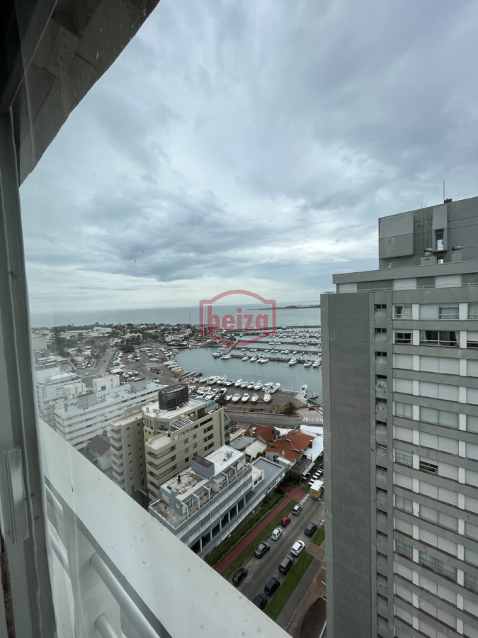 Apartamento ID.163004/Venta-departamento-en-punta-del-este- - VENTA  en Península, 3 dormitorios  vista puerto