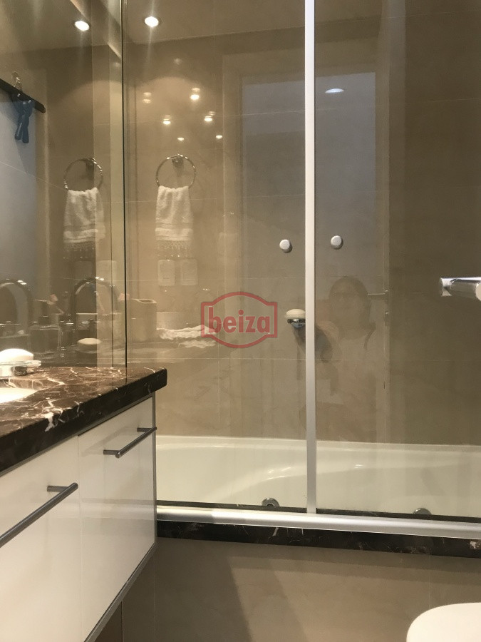 Apartamento ID.163760 - Playa Mansa - 2 Dormitorios en suite. Gran variedad de amenities
