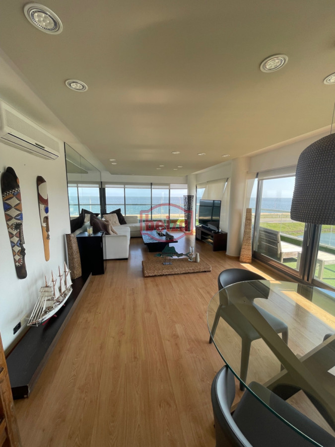 Apartamento ID.166566/Brava-,-edificio-bajo-,-frente-al-mar-.- - Espectacular Penthouse