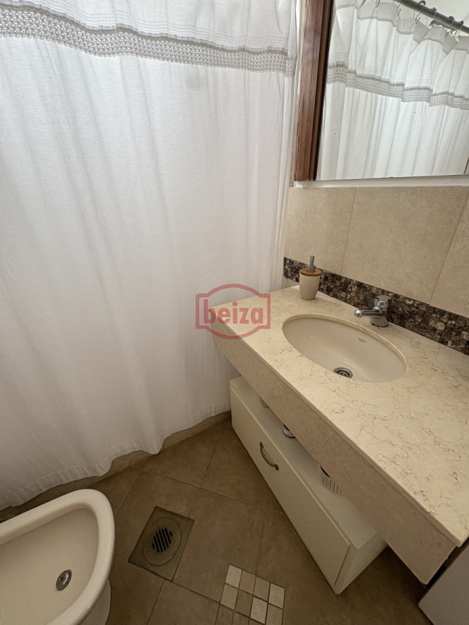Apartamento ID.166667/Apartamento-frente-al-Mar-en-Playa-Brava - Hermoso apartamento en Punta del Este de tres dormitorios a pasos del mar 