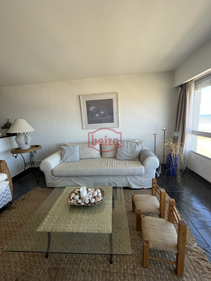 Apartamento ID.165887 - Venta de un dormitorio frente al mar - Playa Brava