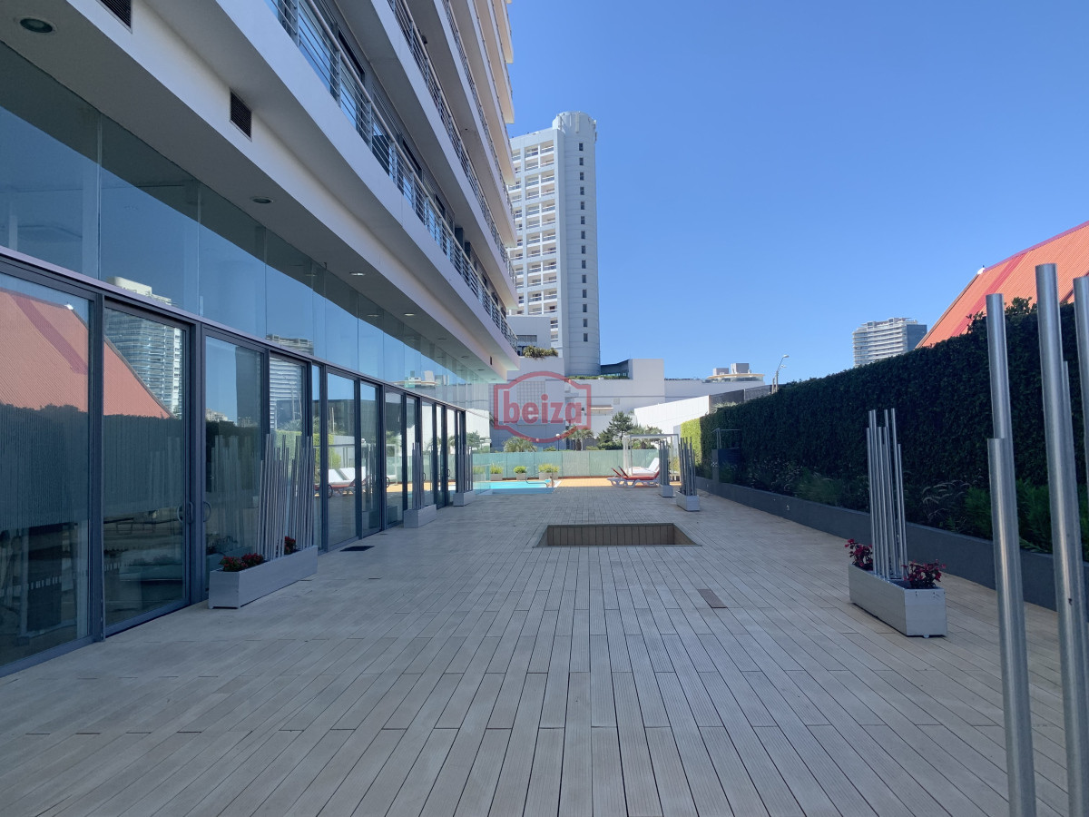 Apartamento ID.166885 - Venta apartamento 3 dormitorios mas servicio playa mansa