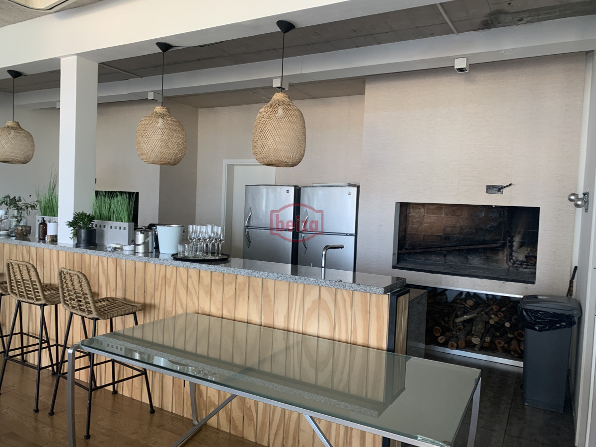 Apartamento ID.166885 - Venta apartamento 3 dormitorios mas servicio playa mansa