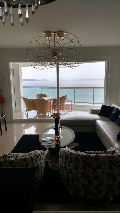 Apartamento ID.160789/Apartamento-en-Brava,-2-dormitorios-* - Mansa, 3 Suite